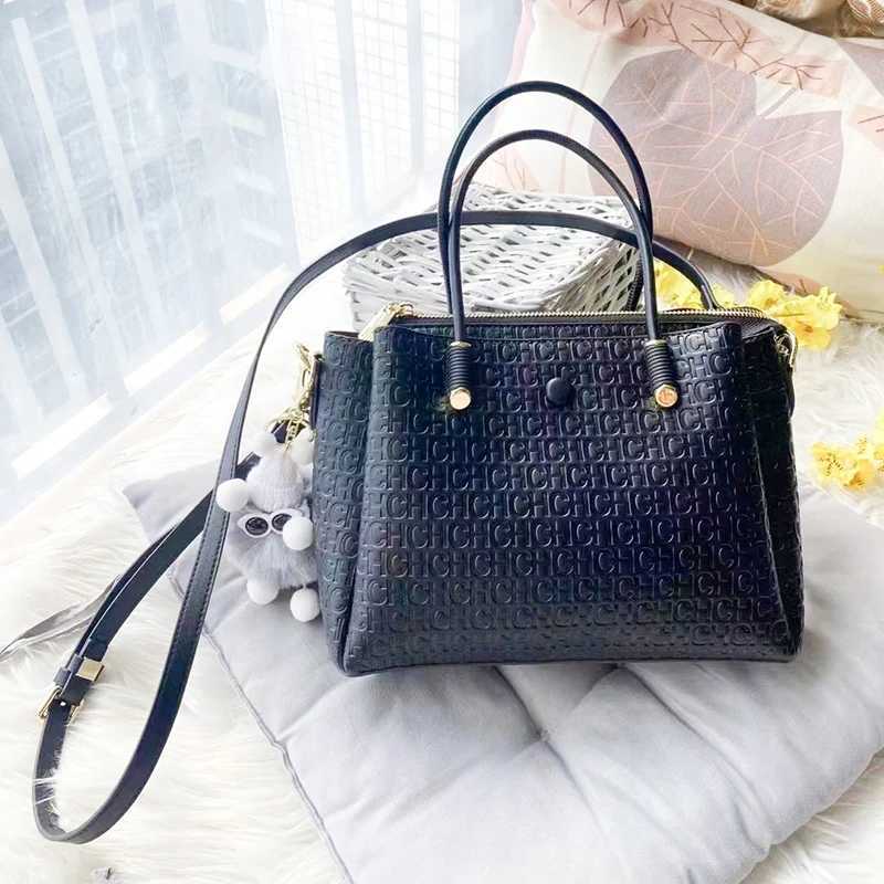 CH Letters Design Temperament Womens Bag Fashion Design Sense Hundred Womens Bag Shopping Handbag Elegant Crossbody Z250512