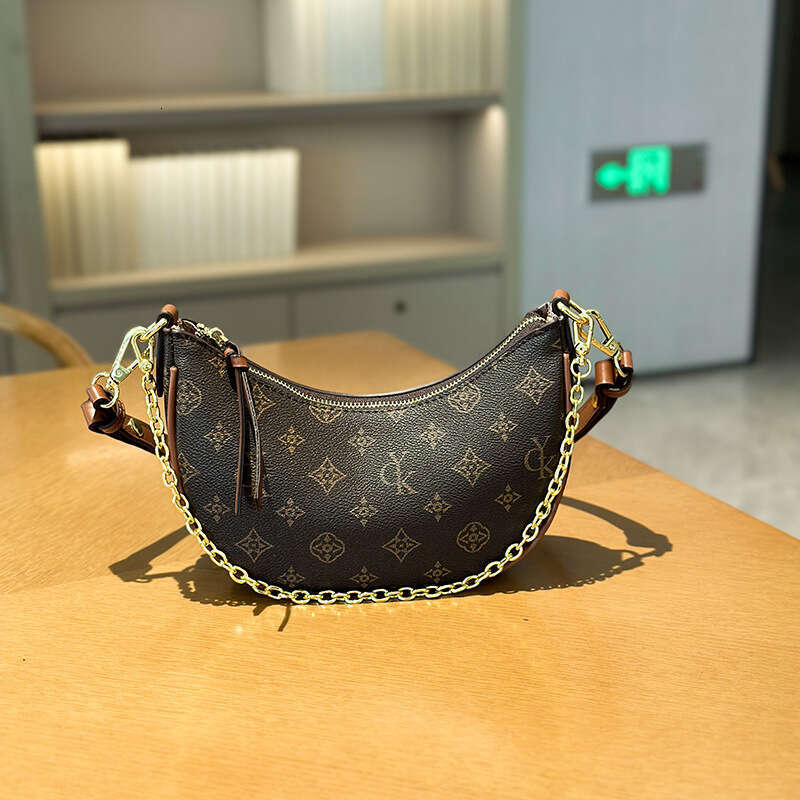 underarm 2025 new light luxury printed crescent fashionable crossbody bag daily commuting shoulder bag for women