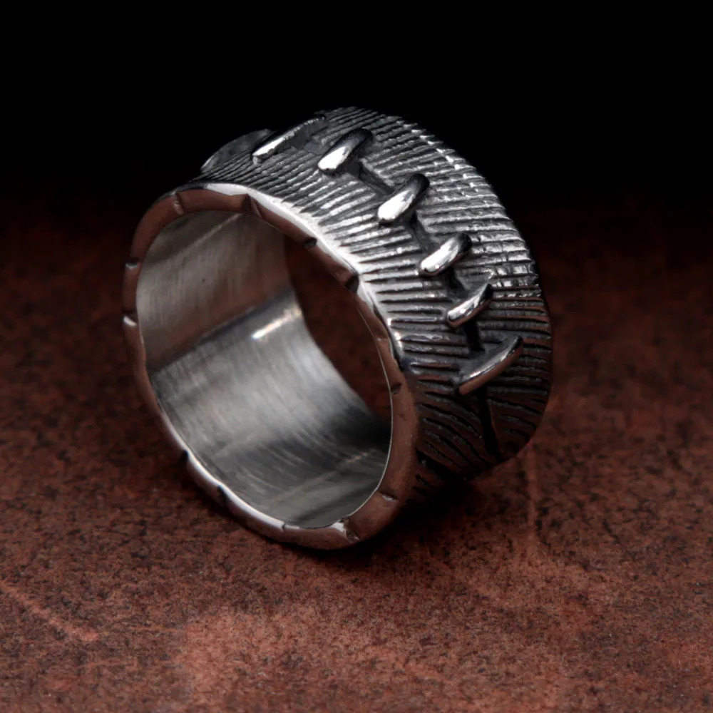 Fashion Mens Punk Biker Ring Creative Chimeric Suture Stainless Steel Rings for Women Vintage Gothic Jewelry Size 7 to Size 15 250509