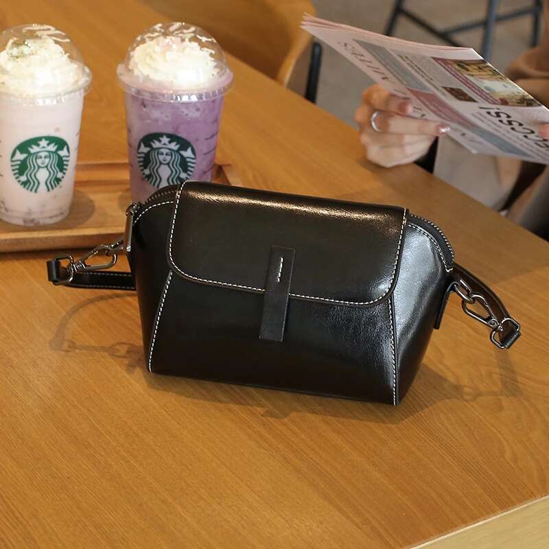 Oil Wax Cowhide Genuine Leather Crossbody Small for Women Fashionable Versatile Shoulder Shell Handbag Lady Casual Phone Bag