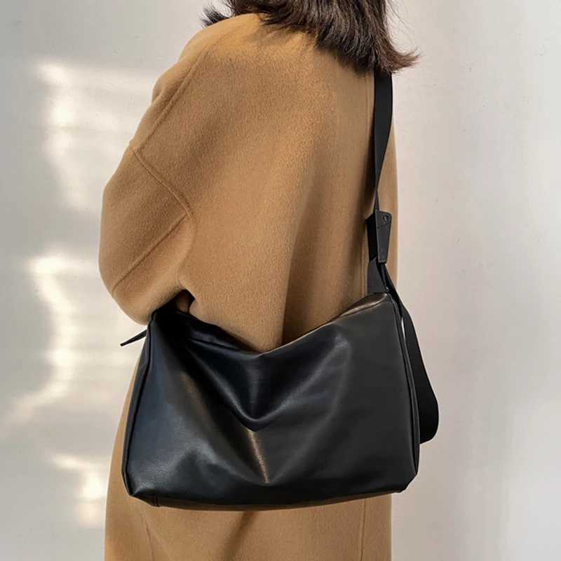 Fashion Pu Leather Shoulder Bags For Women Soft Large Capacity Travel Crossbody Bag Vintage Casual Ladies Handbags Student BagW250512