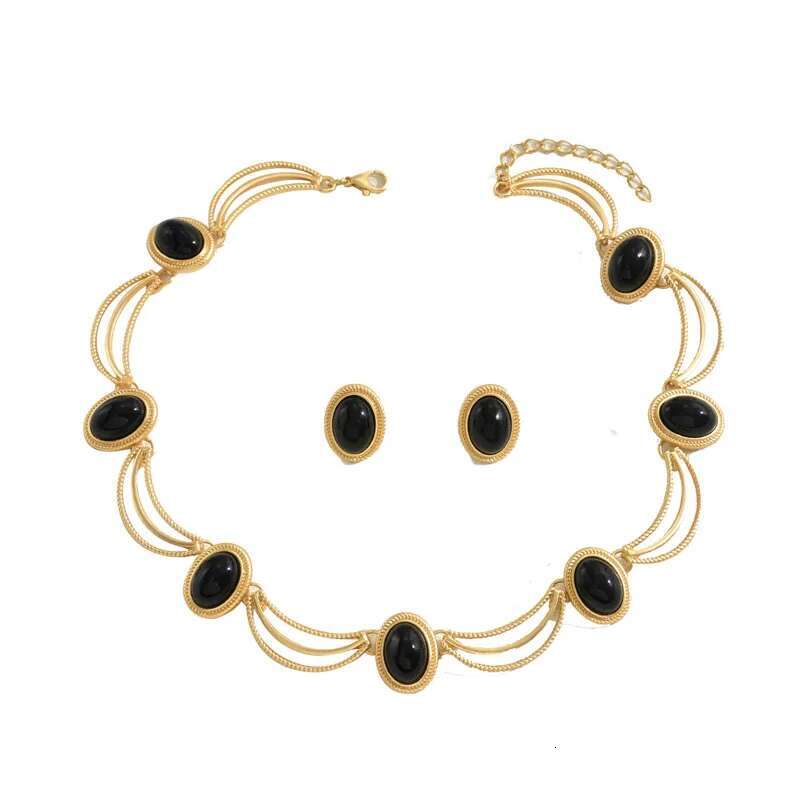 2 pieces Vintage Black Oval Stone Necklace, Earrings for Women, European and American Style Jewelry Set, Party Gift, Birthday