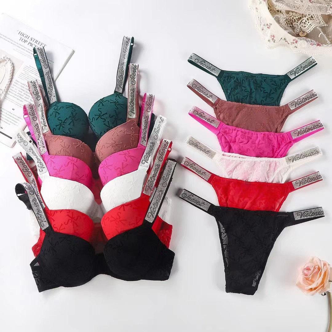 Women's Underwear New Push Up Bra Set Lace Bra Panty Set Sexy Embroidery Deep V Lingerie Set Good Quality Large size rhinestone shoulder strap Pretty Underwear