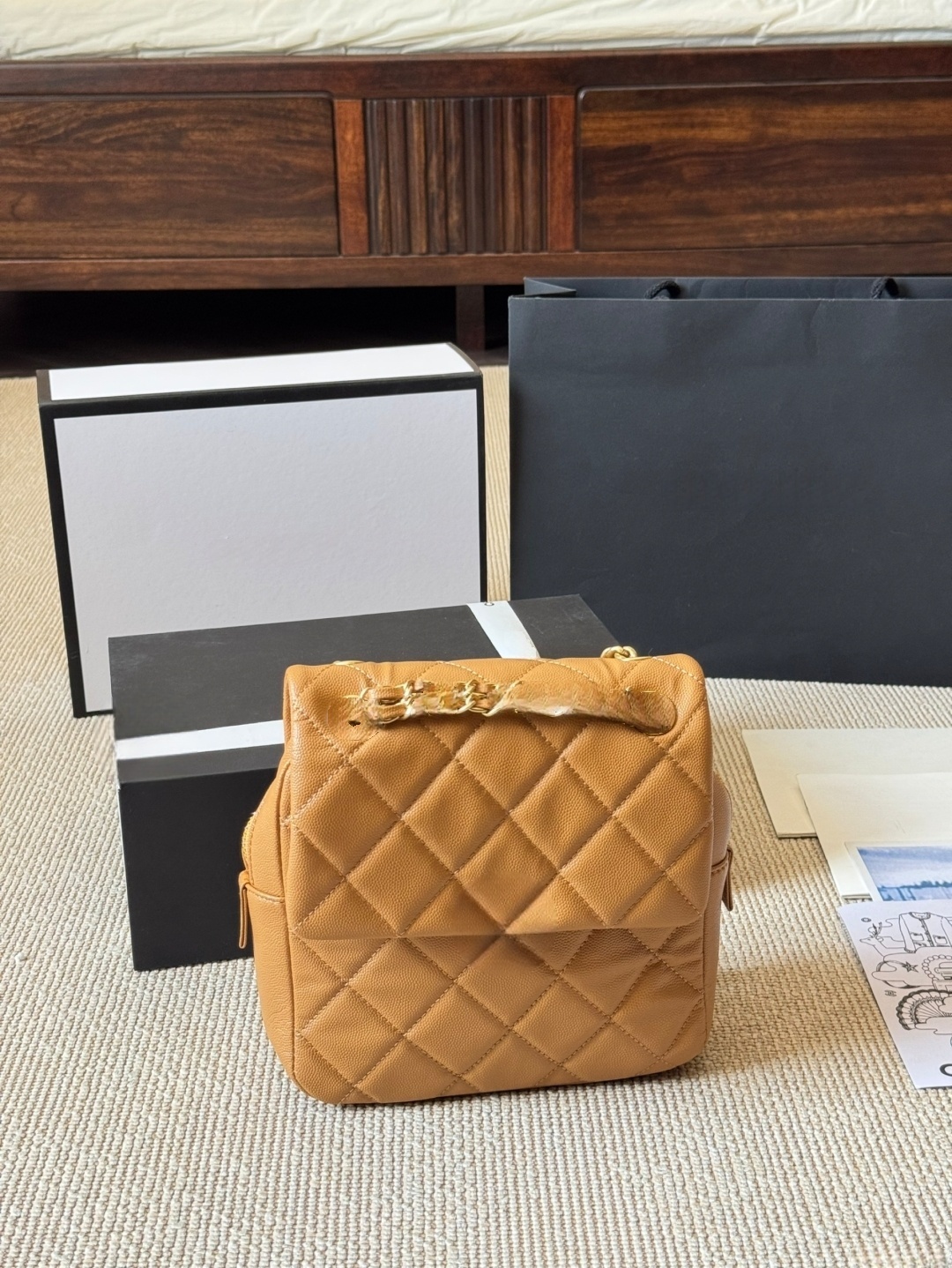 luxury designer bagbagGenuine leather high-value diamond quilted chain flap 2025 large capacity new style backpack versatile fashion single shoulder bag