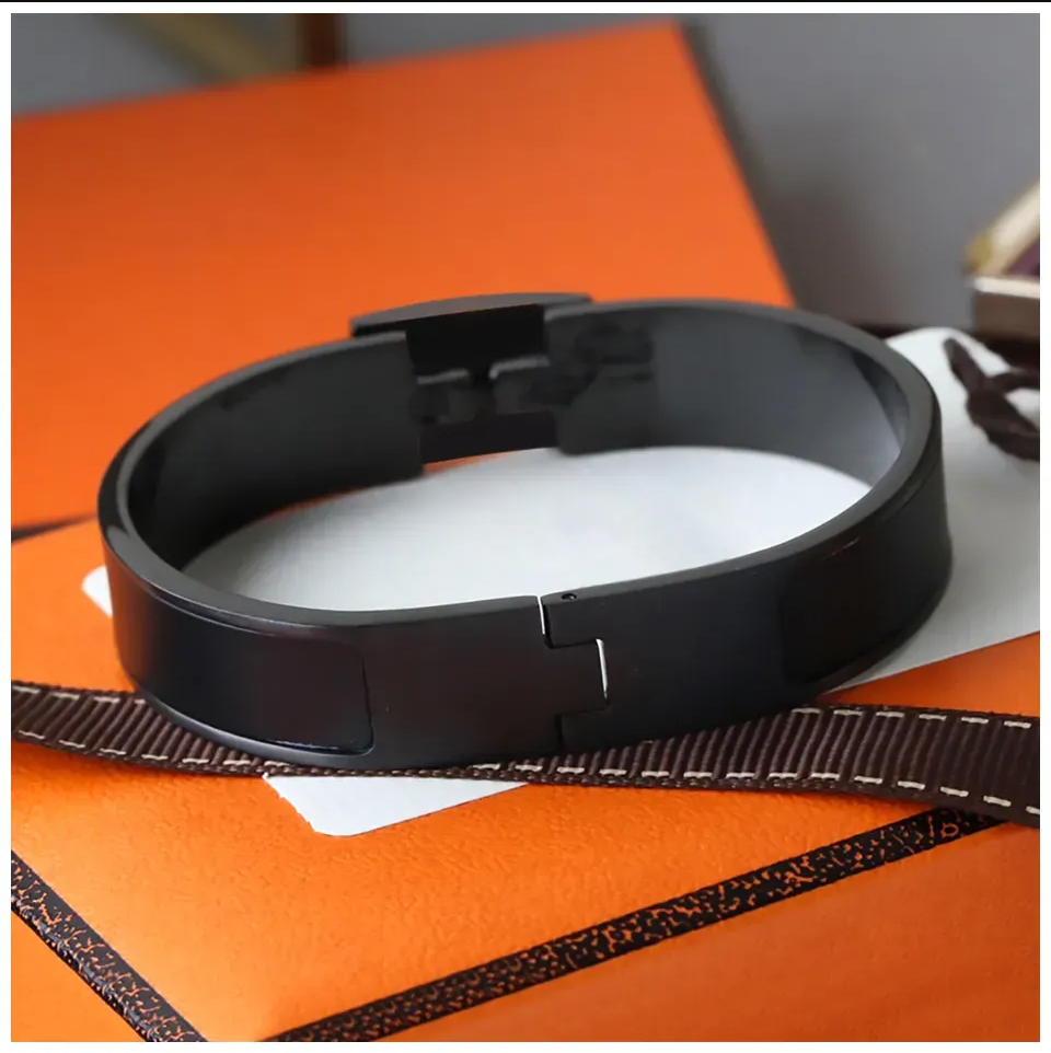 New Bracelet Mens Bracelets Black Bangle For Men Designer Braclets Armband Damen Gold Bangles Braclet Pulsera Bracciale Oro Bracciali Personalizzati