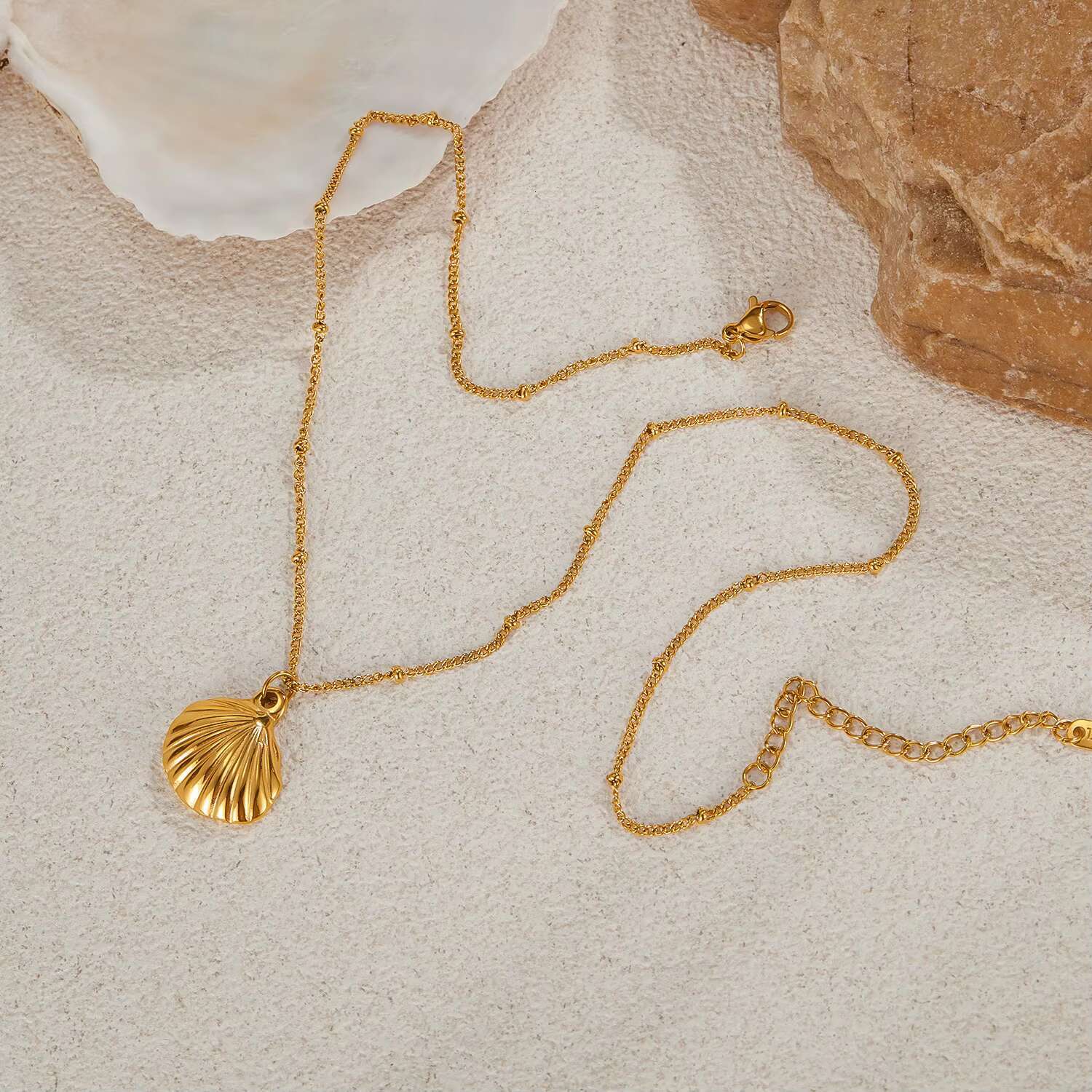 Zhongzhe Fashion Beach Style Shell Pendant Women's Stainless Steel Gold Plated Waterproof Necklace