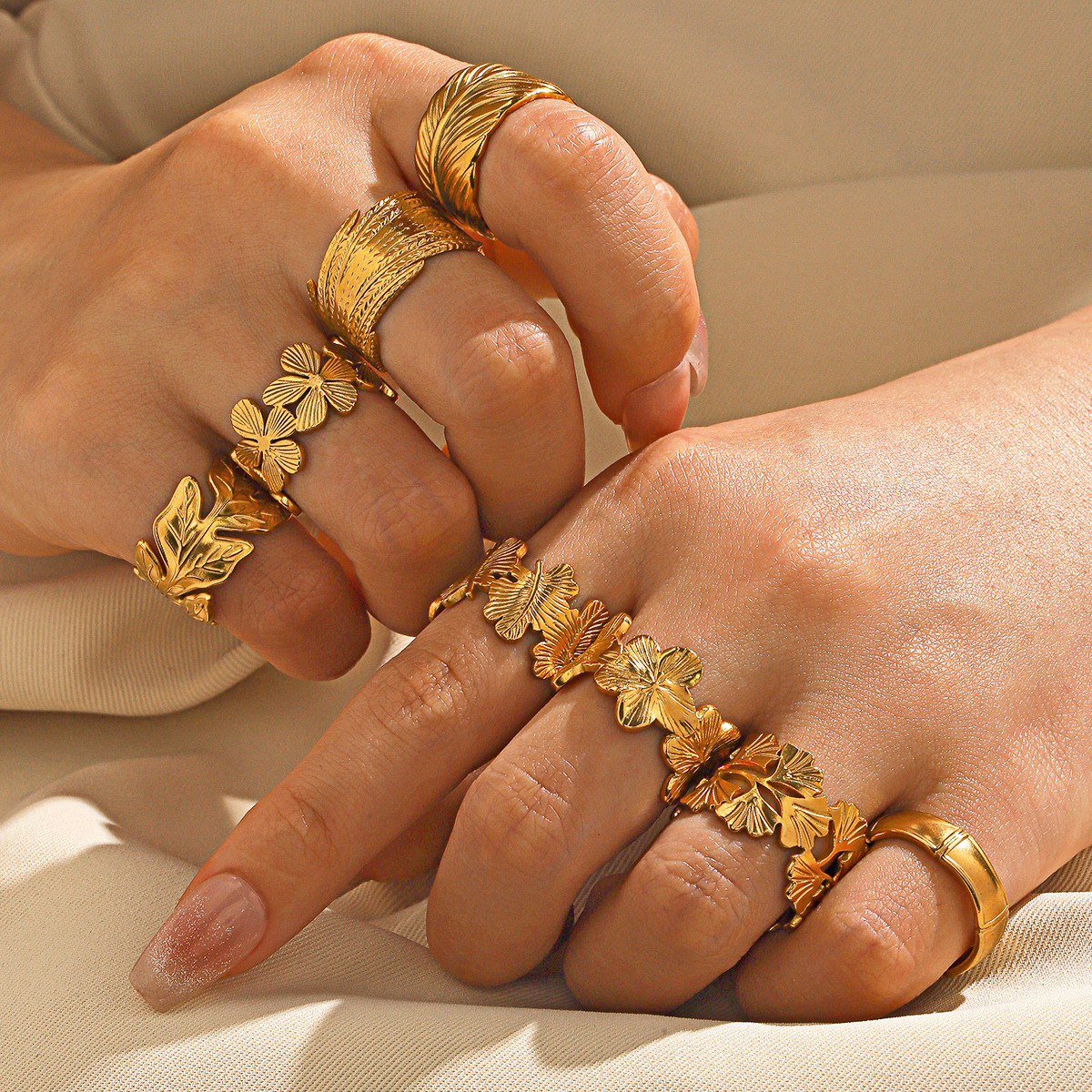 Popular, simple and fashionable stainless leaf ring, women's personalized , gold-plated flower titanium steel ring