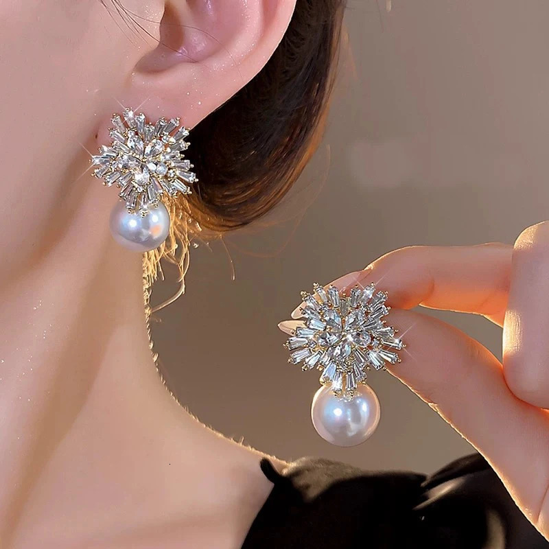 Advanced With Snowflake Zirconia Stud Earrings Pearl And Sparkling Earrings For Women Trendy Party Jewelry 250512