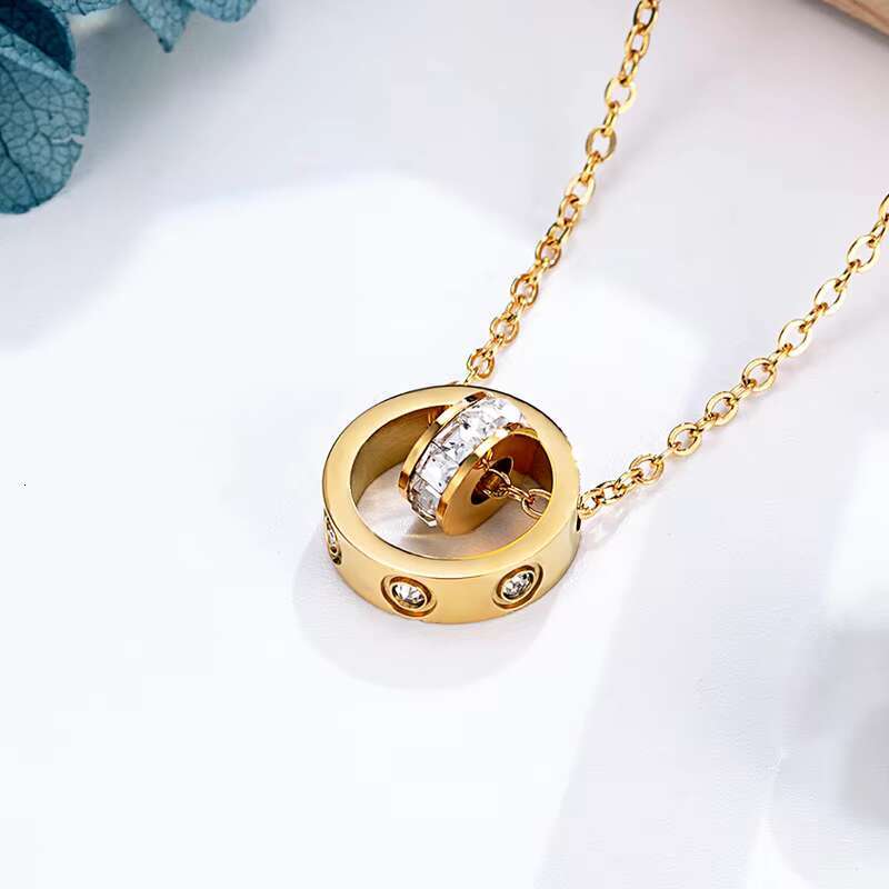 Hot selling high-quality stainless steel heart jewelry collarbone chain gold-plated zircon women's necklace gift