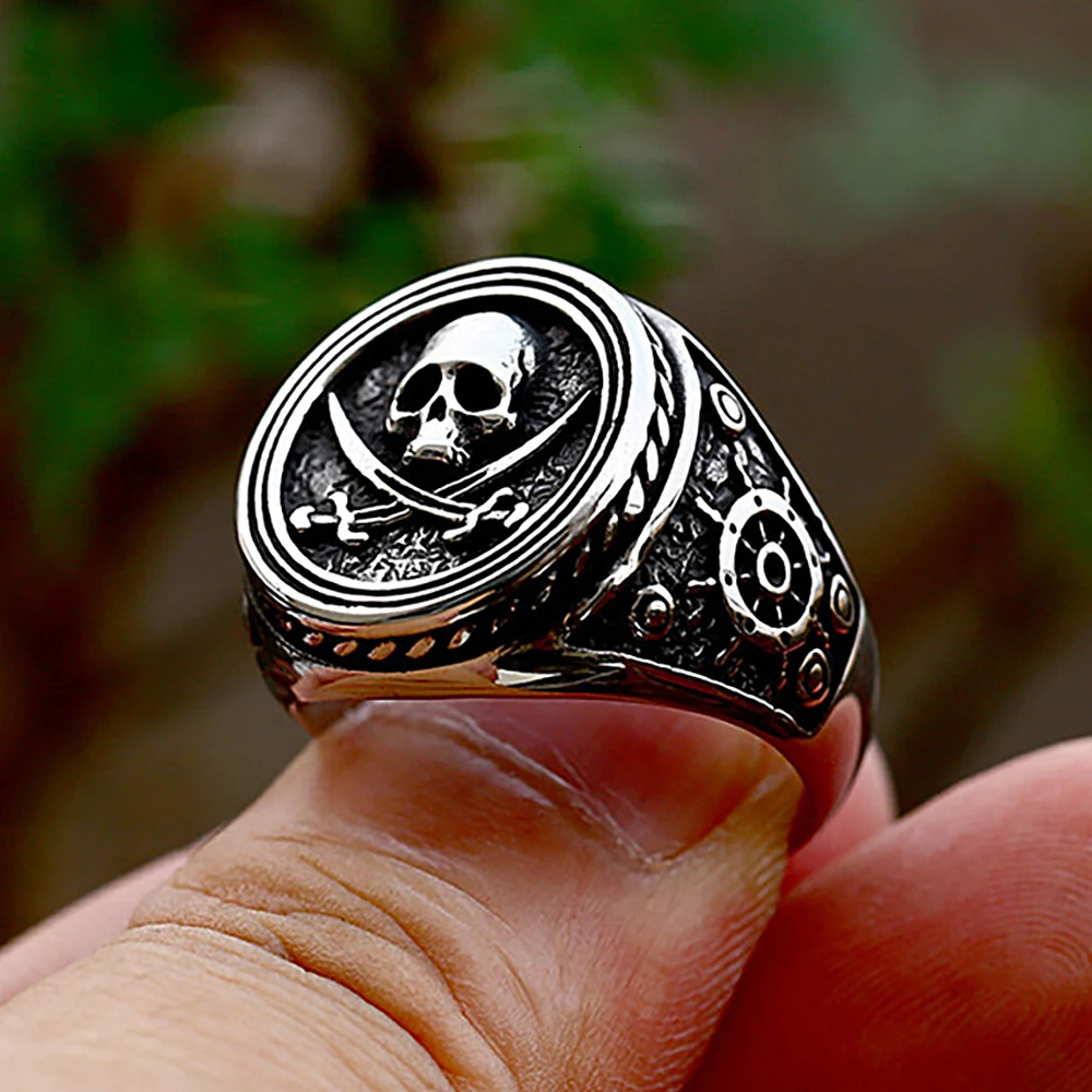 Vintage Unique Double Knife Pirate Skull Ring Gothic Stainless Steel Skull Ring for Men Boys Amulet Jewelry Gift Drop 250509