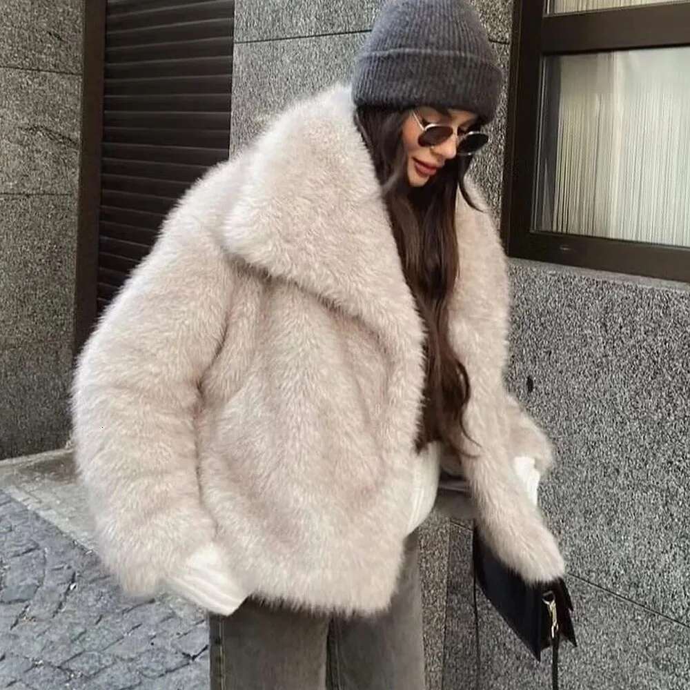 TRAF Womens Winter Cropped Faux Fur Coat Women Autumn Long Sleeve Fluffy Black Jacket Outerwears Warm Plush Short Coats