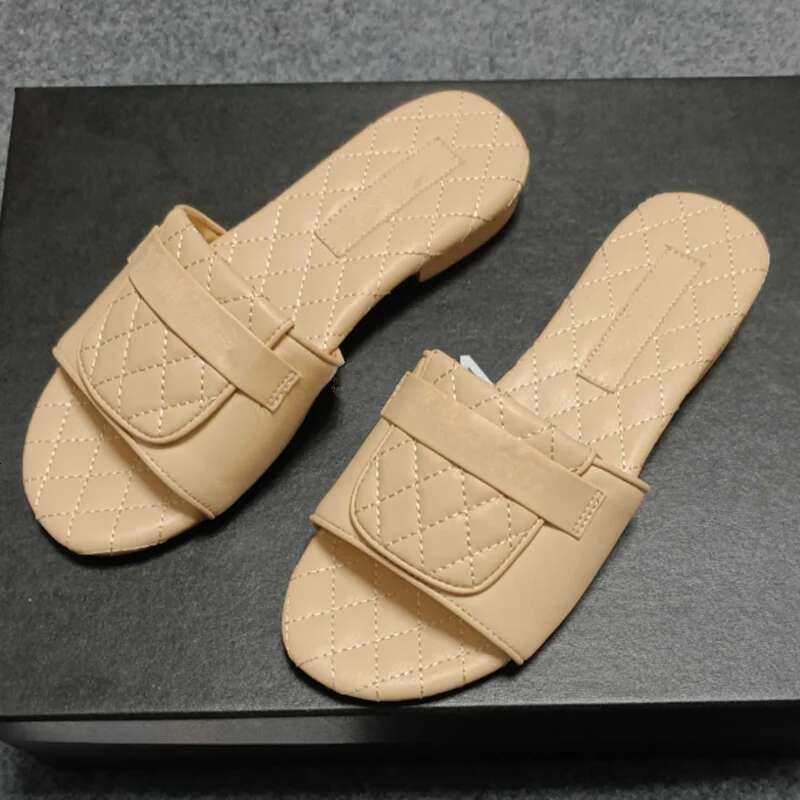 2025 New counter quality leather women's shoes small fragrance, Velcro thick soled slippers