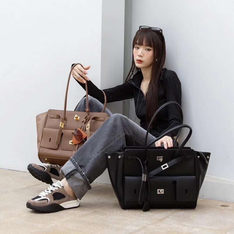 Lock Tote Wing Roomy Cluth Black Treny Genuine Leather Shopping Handbag Large Capacity Commuter Shoulder Bag For Female