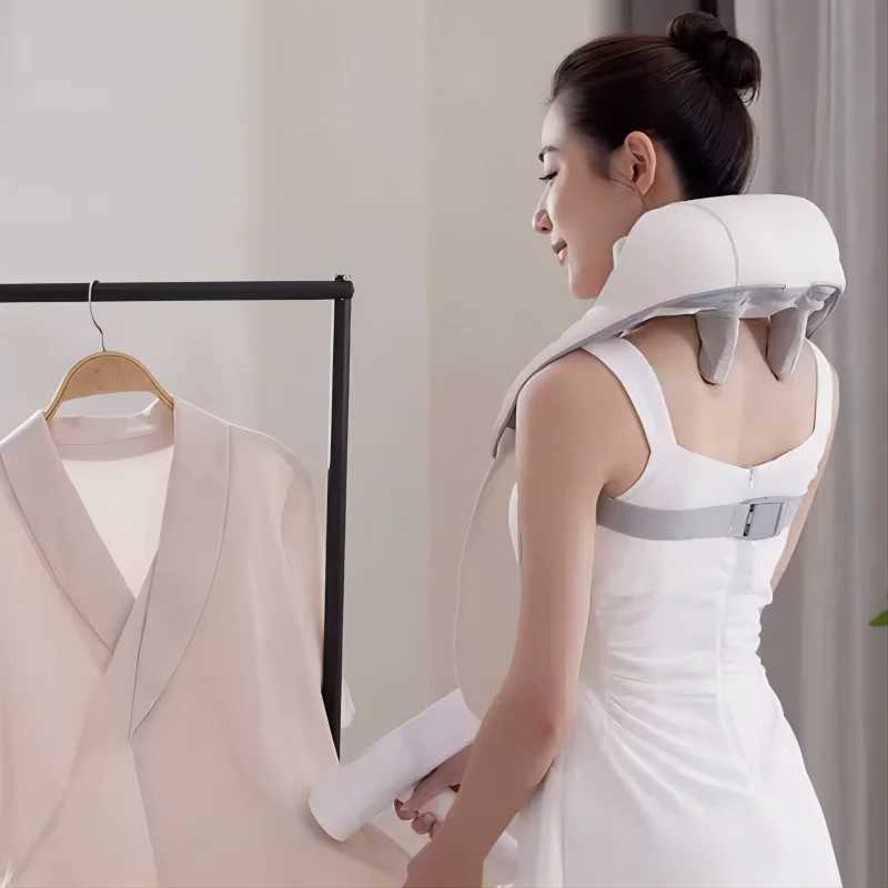 Shiatsu Back Shoulder and Neck Massager with Heat Cordless Deep Tissue 6D Kneading Massage Pillow Massage Shawl for Muscle RelaxW250512