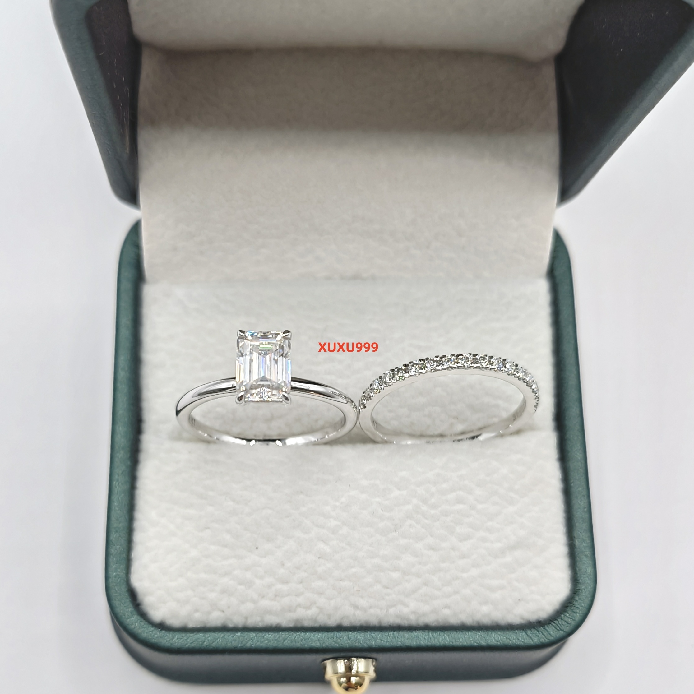 1CT Emerald Cut Moissanite Both Bands 1.5mm Band EM 7.0x5.0mm RD 1.5mmx17pcs US 5.50 10k White Gold Ring Set for Weddings