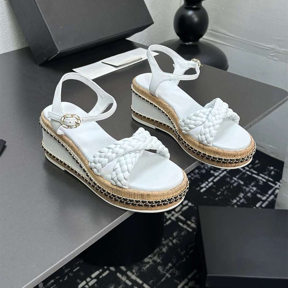 Women Size35-42 Genuine Leather Sandals High Heels Wedges Chains Pumps Flat Platform Designer Shoes Zapatillas De Mujer