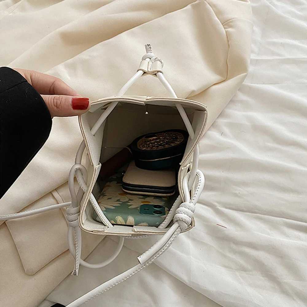 Drawstring woven bucket bag niche design woven bag large capacity mobile phone bag single shoulder crossbody bag. zwqXJ250512