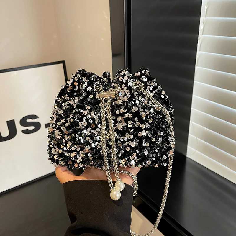 Good-looking Personality Sequin Womens New Korean Bucket Bag Bright Eyes Style Fashion Crossbody Dinner Single Shoulder BagsW250512