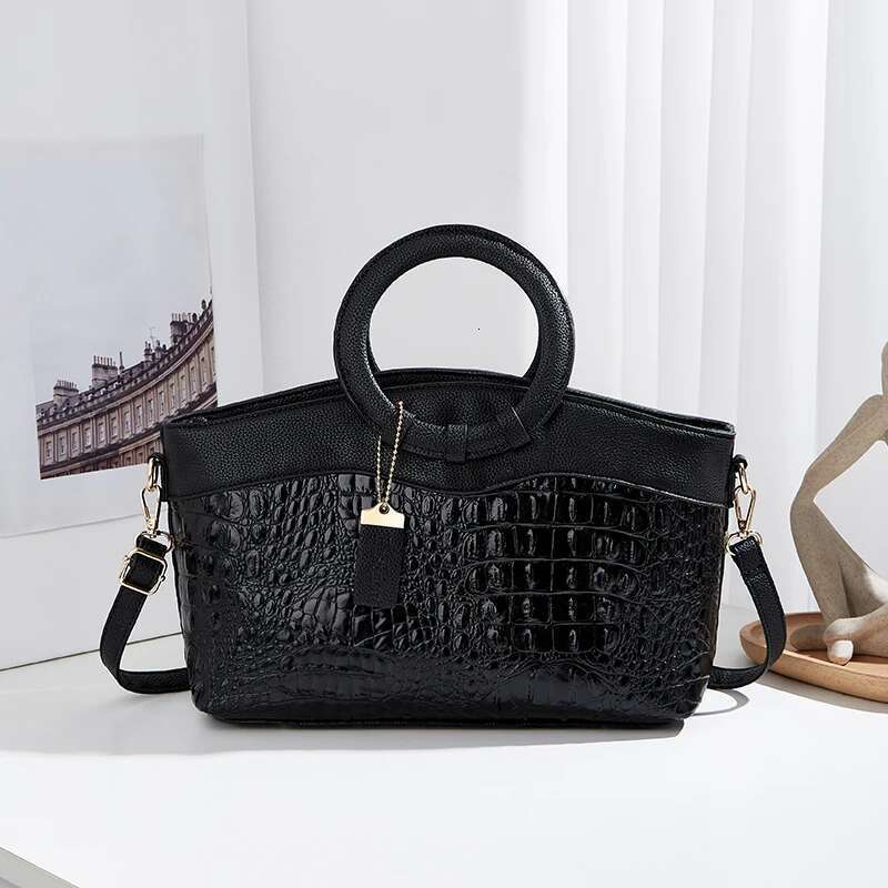 Fashion Women's New Crocodile Pattern Stylish Handbag Large Capacity Leisure Mom Single Shoulder Crossbody Bag
