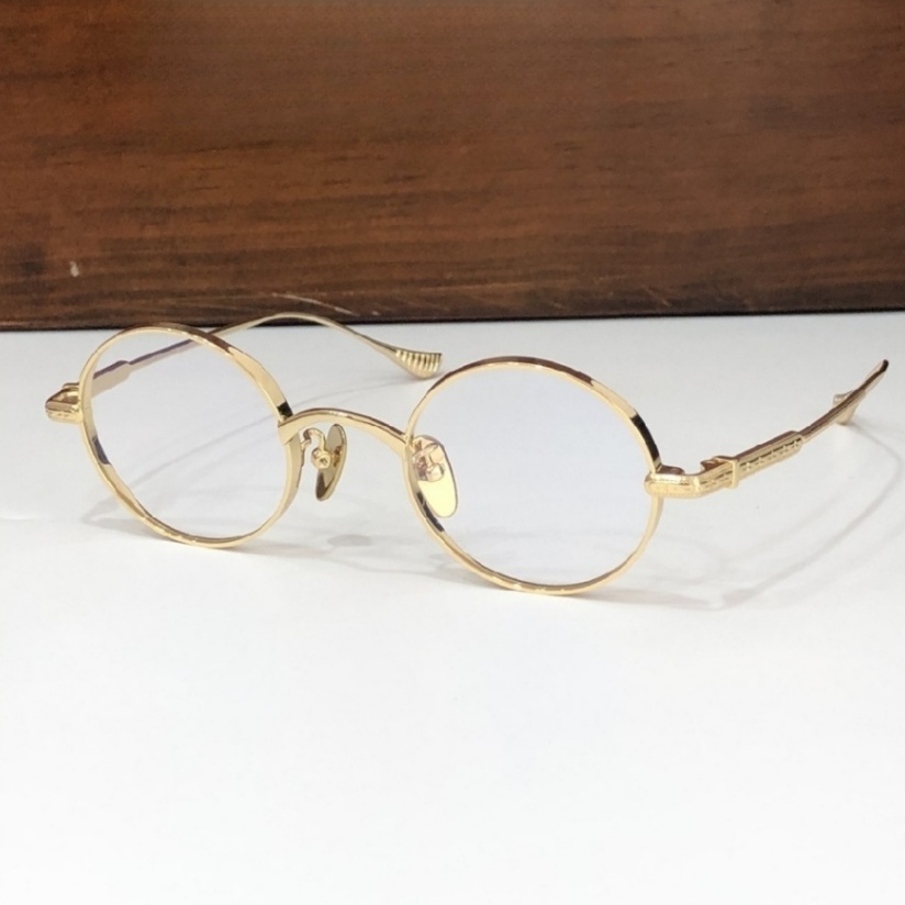 High Quality Men optical glasses Classic Luxury Designer Women eyeglass Titanium Punk Business Design Prescription Spectacle Frames with box 8112 SIZE