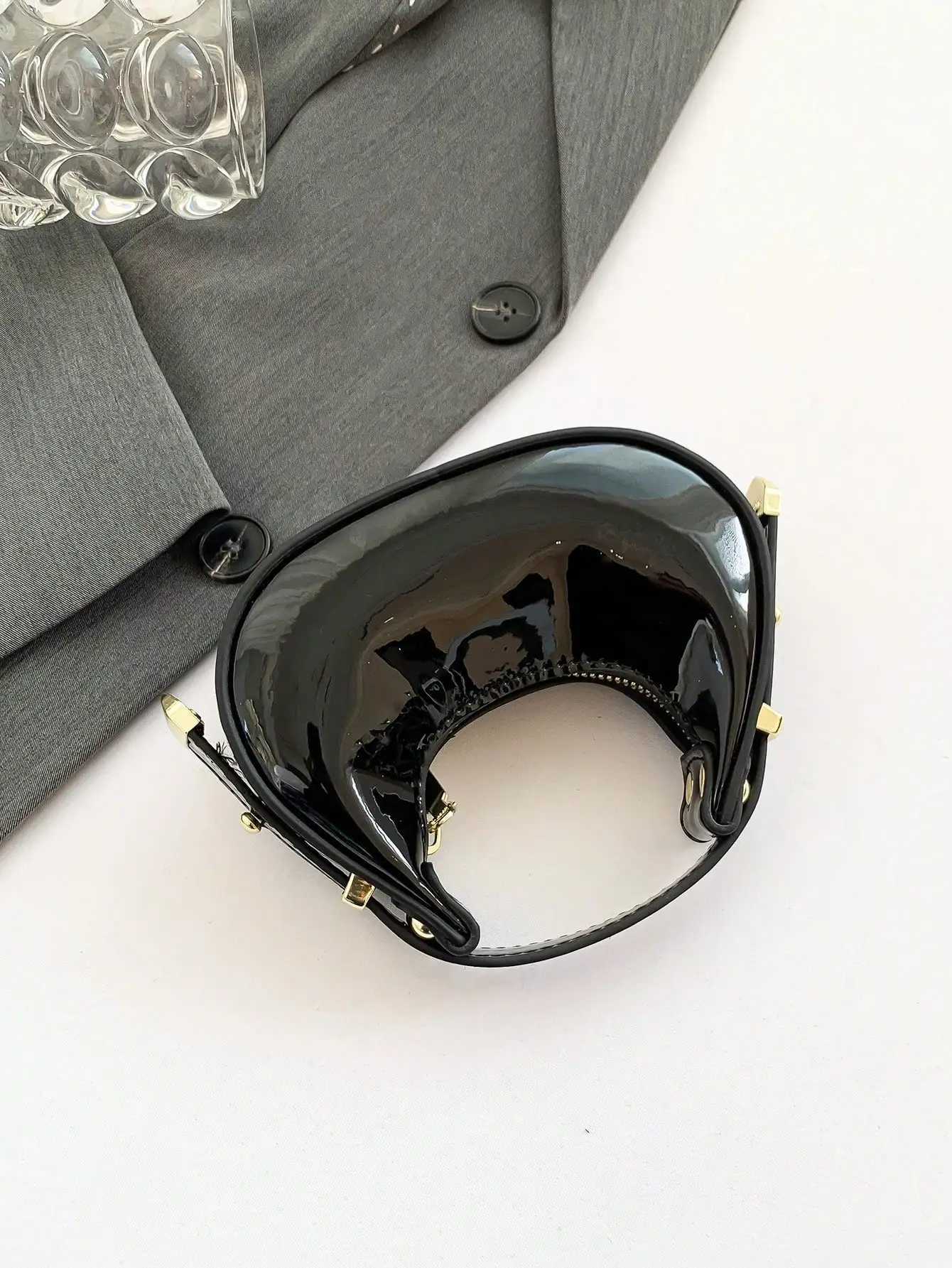 Ladies Mini Solid Color Metallic Patent Leather Clutch Bag With Adjustable Crossbody Hand Straps Minimalist Casual Handbag Z250512