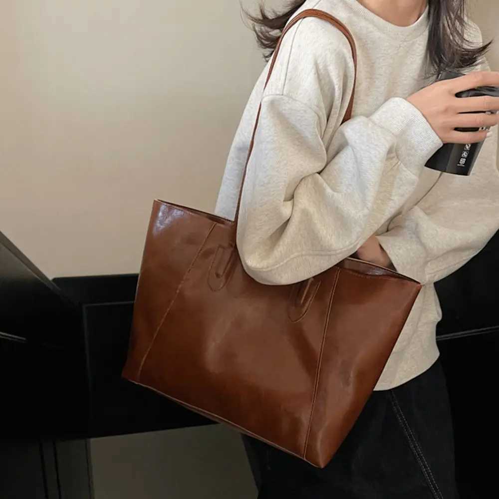 Women Tote Bag Soft PU Leather Shoulder Bag Retro Crossbody Bag Fashion Underarm Pouch Large Capacity Simple HandbagW250512