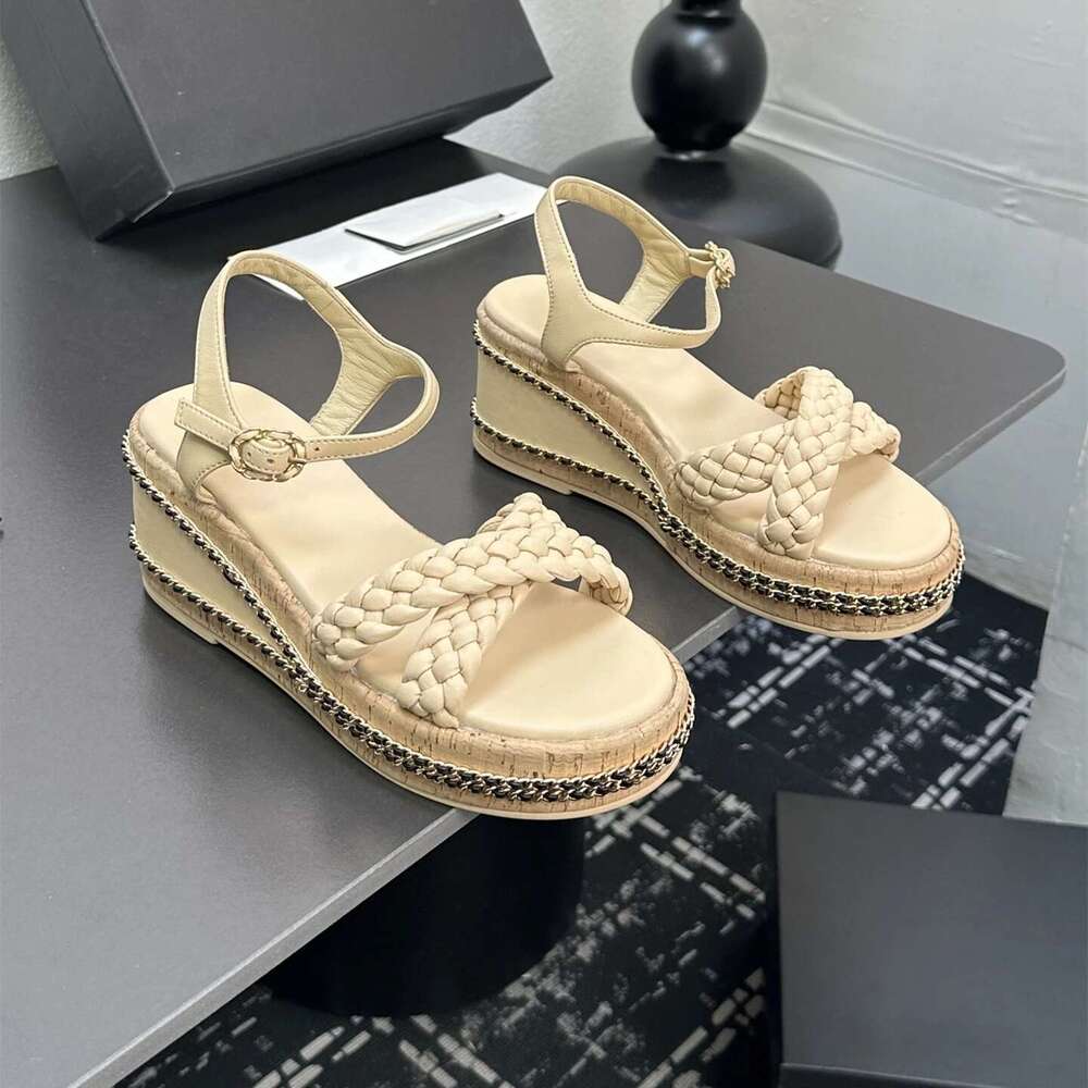 Women Size35-42 Genuine Leather Sandals High Heels Wedges Chains Pumps Flat Platform Designer Shoes Zapatillas De Mujer