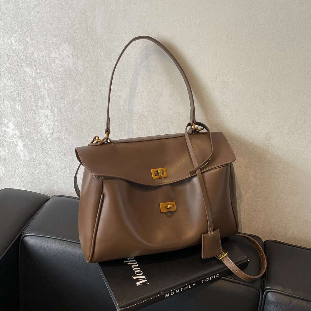 Pu Fabric Large-Capacity Retro Hand-Held Oblique Straddle Fashion Casual Shoulder Bag
