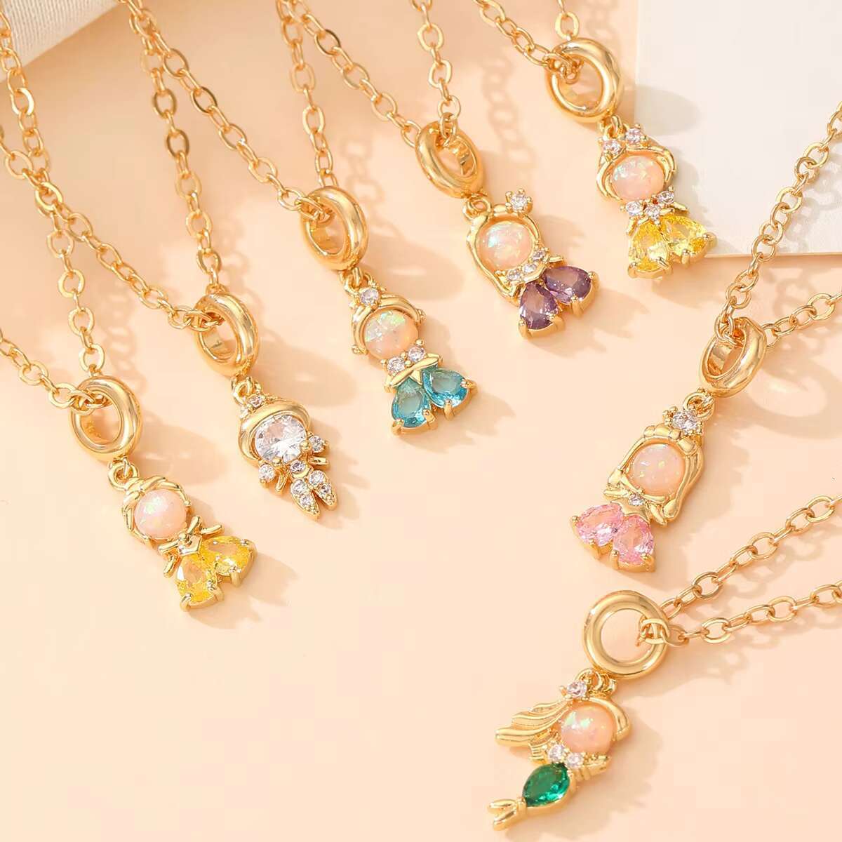 Jeutelis Fashion Gold Copper Mermaid Princess Cartoon Pendant Necklace Inlaid with Zircon for Women