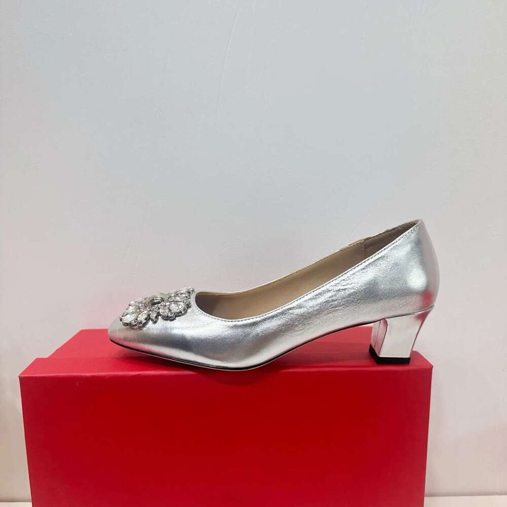 New Women Size35-42 Genuine Leather Pumps Med Heels Crystals Square Toes Solid Colors Designer Shoes Zapatillas De Mujer