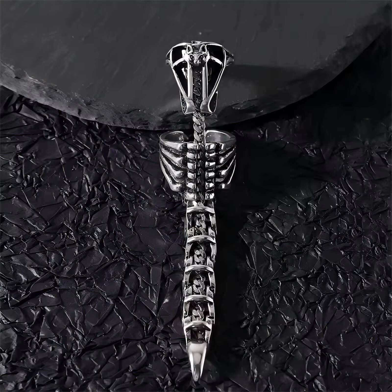Retro Scorpion Ring Movable Personality Punk Hip-hop Mens Open Ring Wholesale Alloy Ring for Men and Women Fashion Jewelry