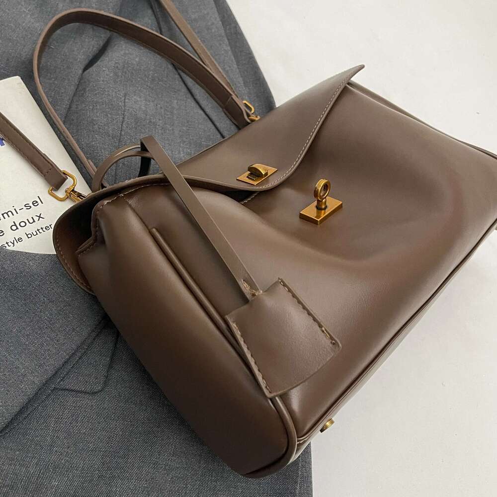 Pu Fabric Large-Capacity Retro Hand-Held Oblique Straddle Fashion Casual Shoulder Bag