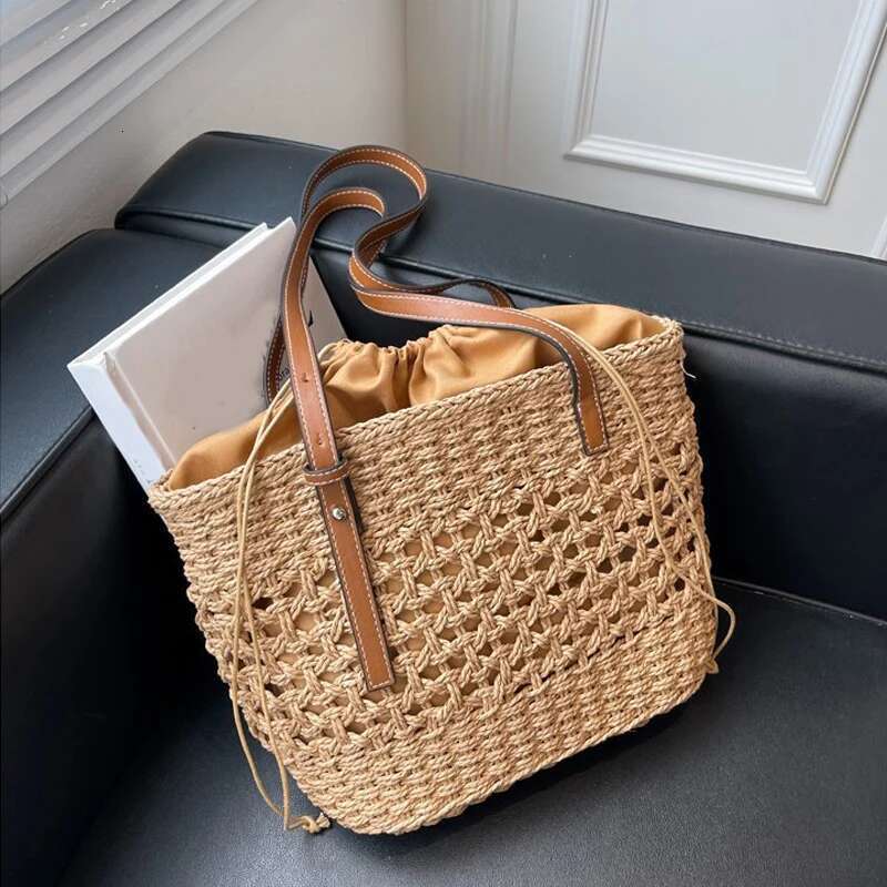 Designer Casual Rattan Wicker Tote Bag Large Capacity Woven Women's Summer Beach Straw Handbag Lady Travel Big Basket