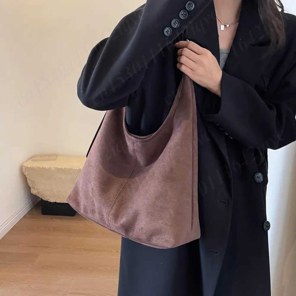 Women Suede Shoulder Bag Stylish Crossbody Bag Large Capacity Top Handle Bag Adjustable Strap Chic Hobo Bag Daily Commuting BagXJ250512