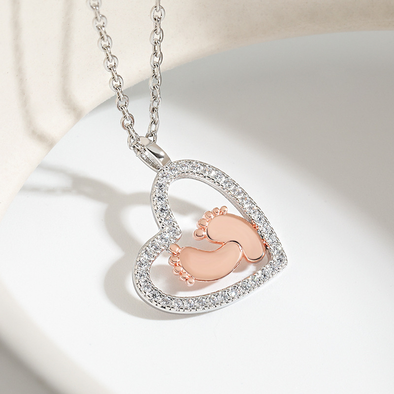 Romantic Tribute Necklace with Engraved Tiny Feet Design Perfect For Doting Mums