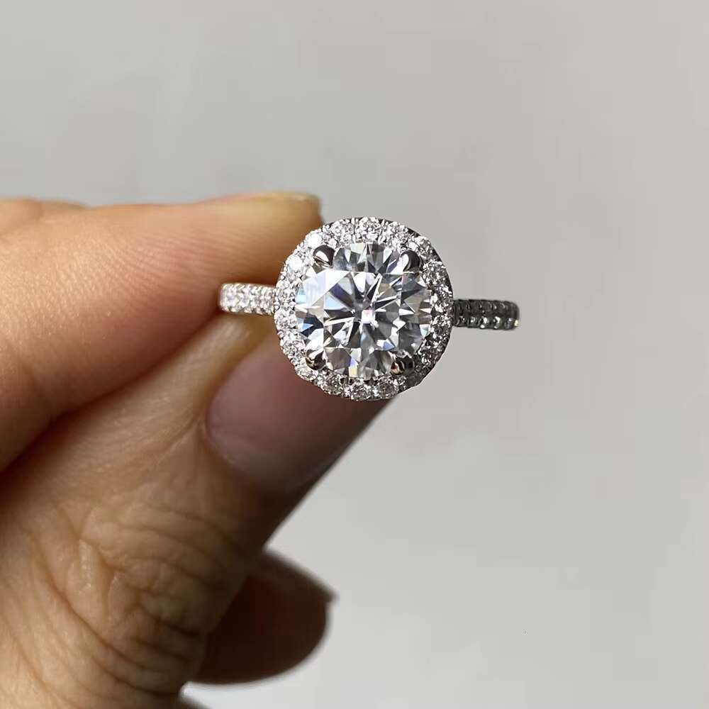 Custom Ring 2 Ct 18K White Gold Platinum Anniversary Ring Factory Supplying Moissanite Ring Gold with Price