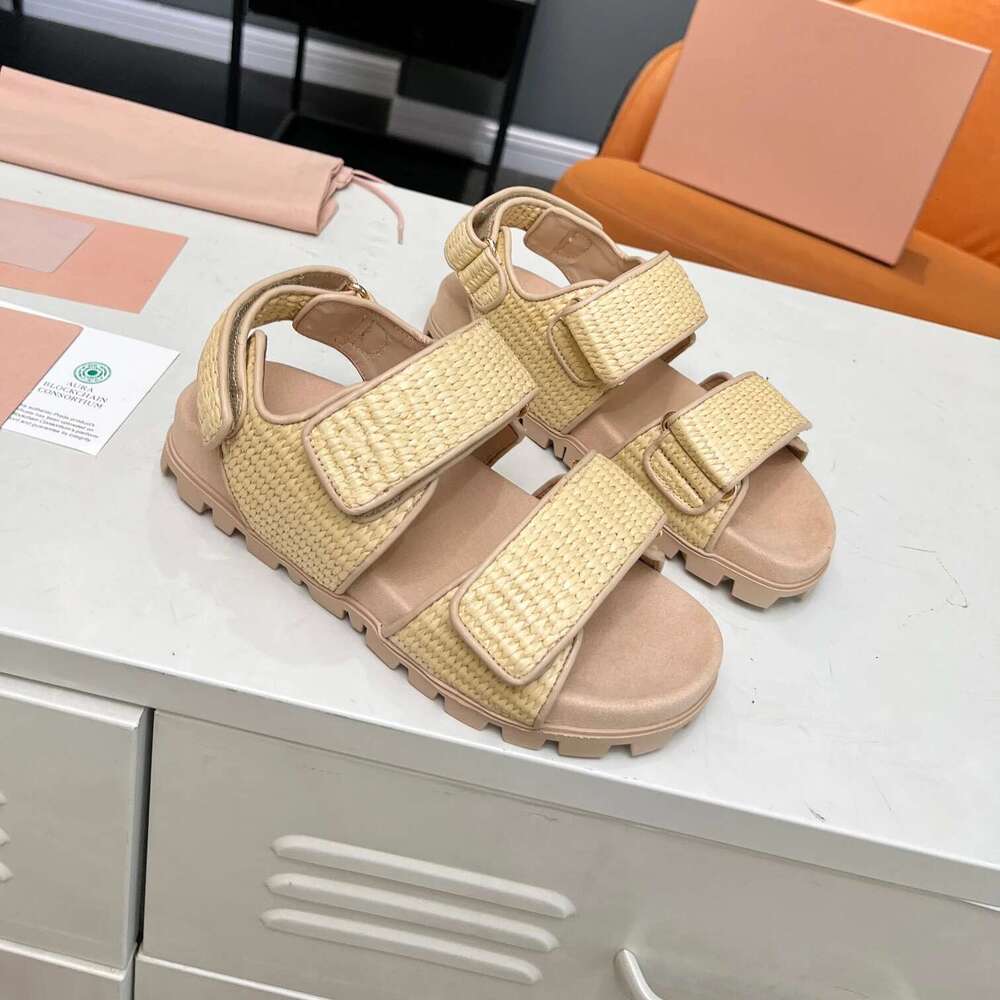 New Women Size35-41 Genuine Leather Sandals Summer Beach Flats Weaving Flat Platform Designer Shoes Zapatillas De Mujer