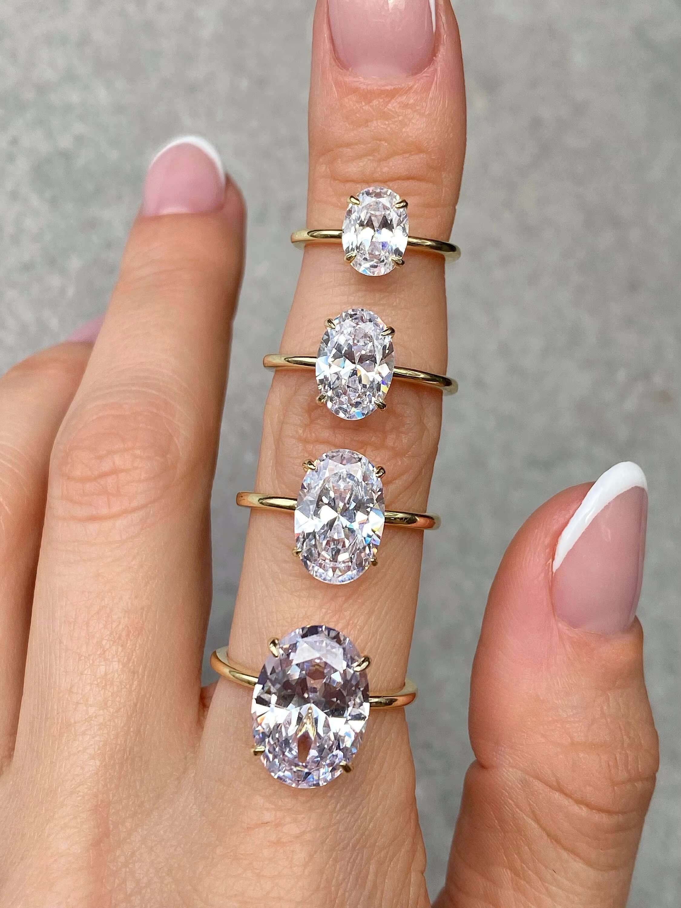 925 Sterling Silver Solitaire Diamond Wedding Ring 18k Gold Plated Radiant Cut Gra Moissanite Engagement Ring for Women