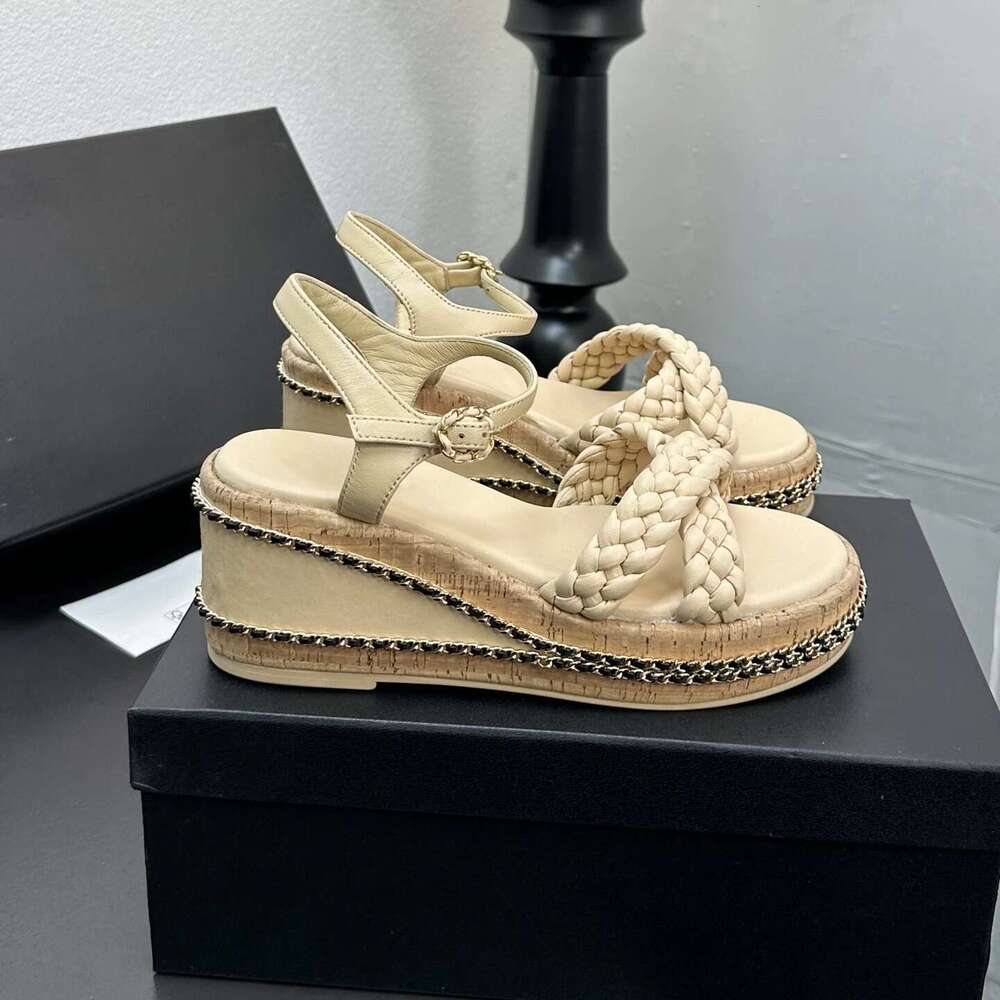Women Size35-42 Genuine Leather Sandals High Heels Wedges Chains Pumps Flat Platform Designer Shoes Zapatillas De Mujer