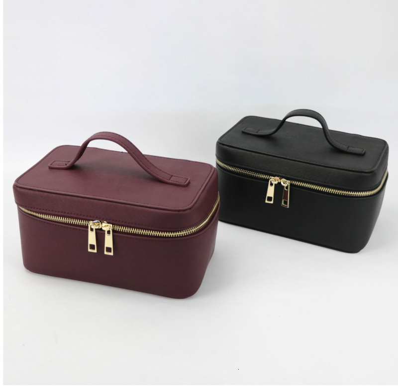 Fashionable and portable travel grooming storage bag with large capacity for dinner parties hand-held leather makeup case for women 250224