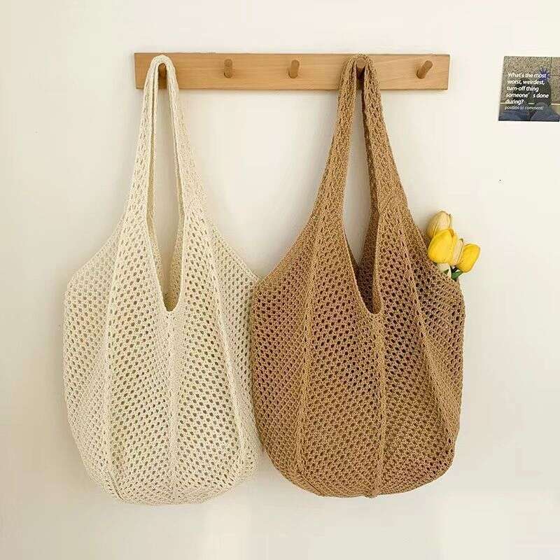 Red Romantic Holiday Travel Knitted Shoulder Mesh Carving Handbag Simple Weaving Bag