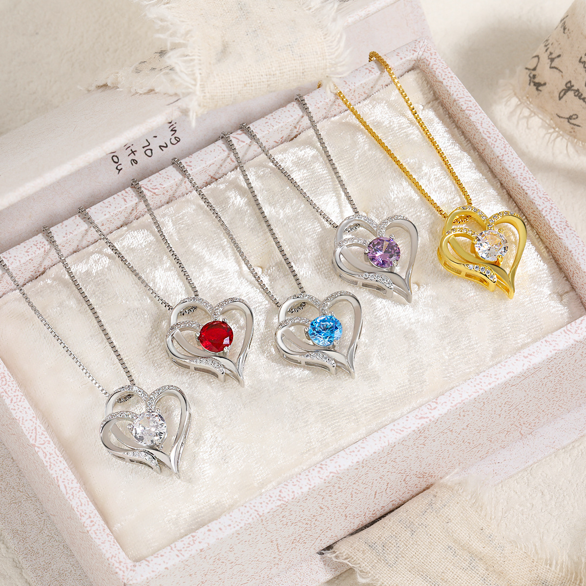Romantic Jewelry Gift: Shiny Two-Toned Heart Necklaces Set