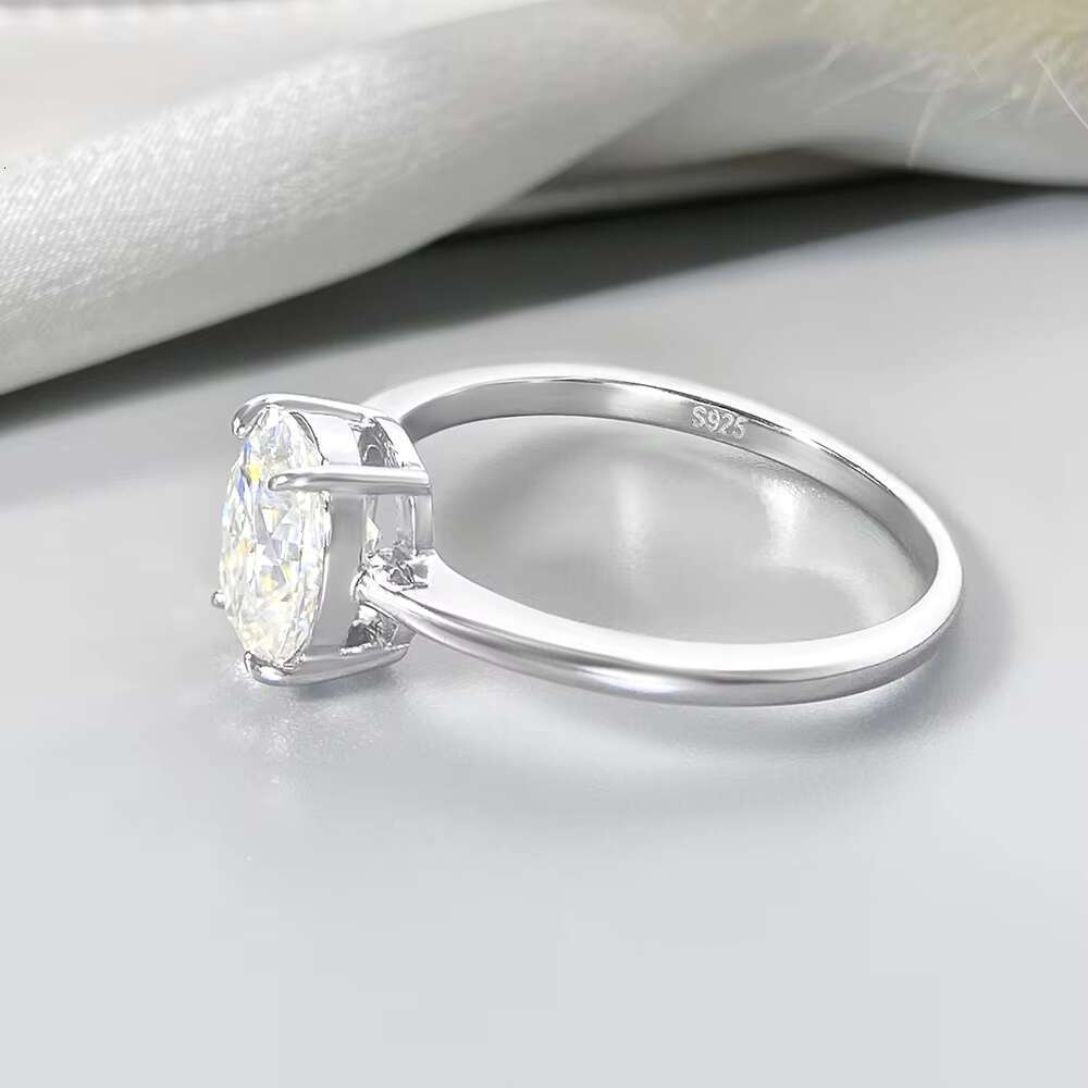FOXI Vintage Oval Diamond Engagement Ring Unique 925 Sterling Silver Moissanite Wedding Ring Cluster Promise Ring for Women