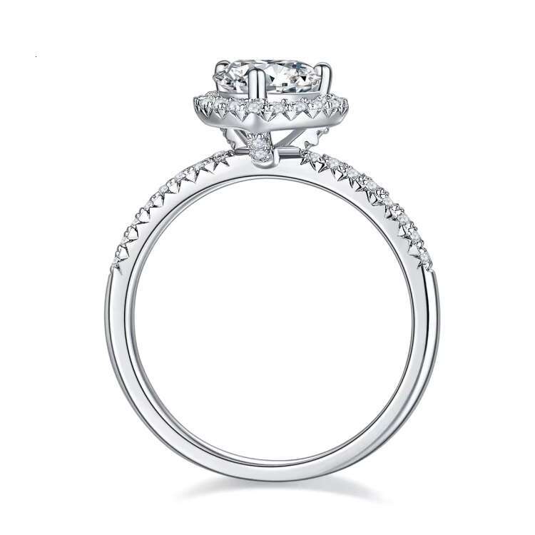 Luxury Exquisite One Ct Moissanite Diamond Heart Ring S925 Sterling Silver Female Engagement Rings