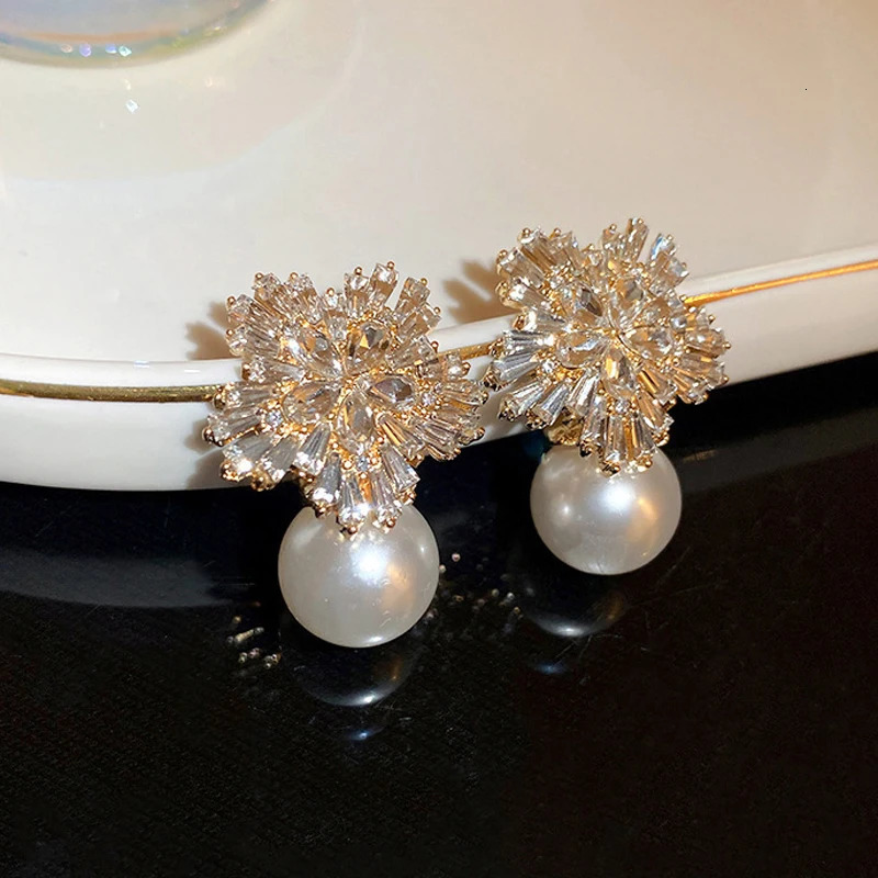 Advanced With Snowflake Zirconia Stud Earrings Pearl And Sparkling Earrings For Women Trendy Party Jewelry 250512