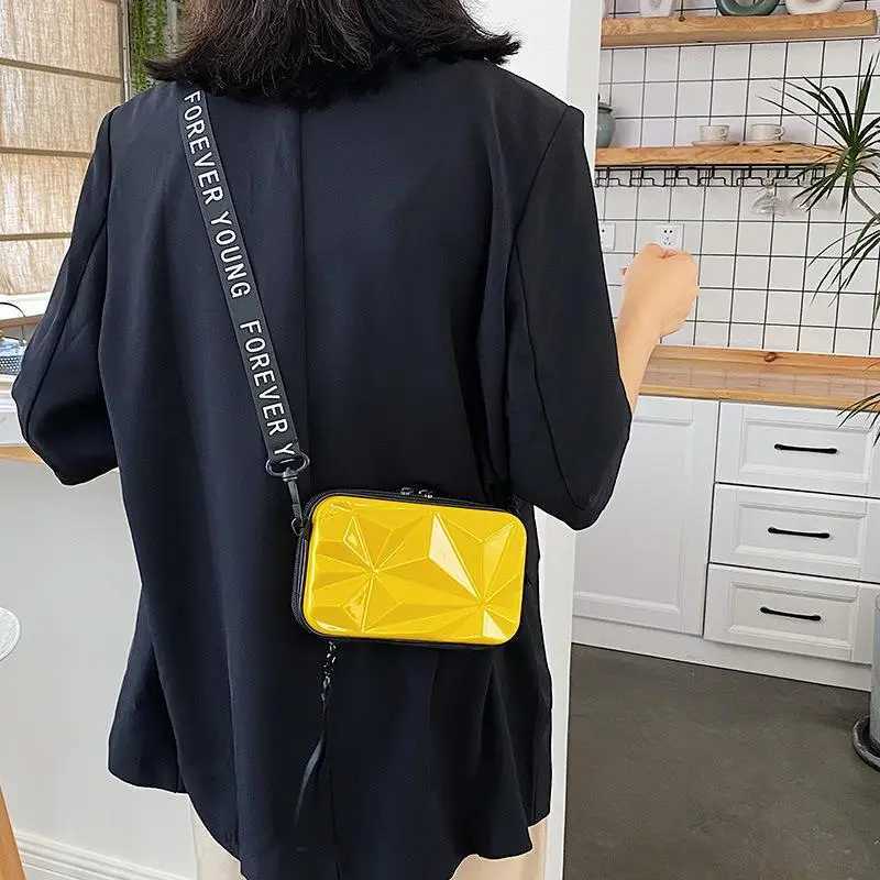 Women PVC Cosmetic Pouch Travel Suitcases Bag Shaped Wallet Handbag Makeup Storage Organizer Pouch Suitcase Shoulder Bag ClutchW250512