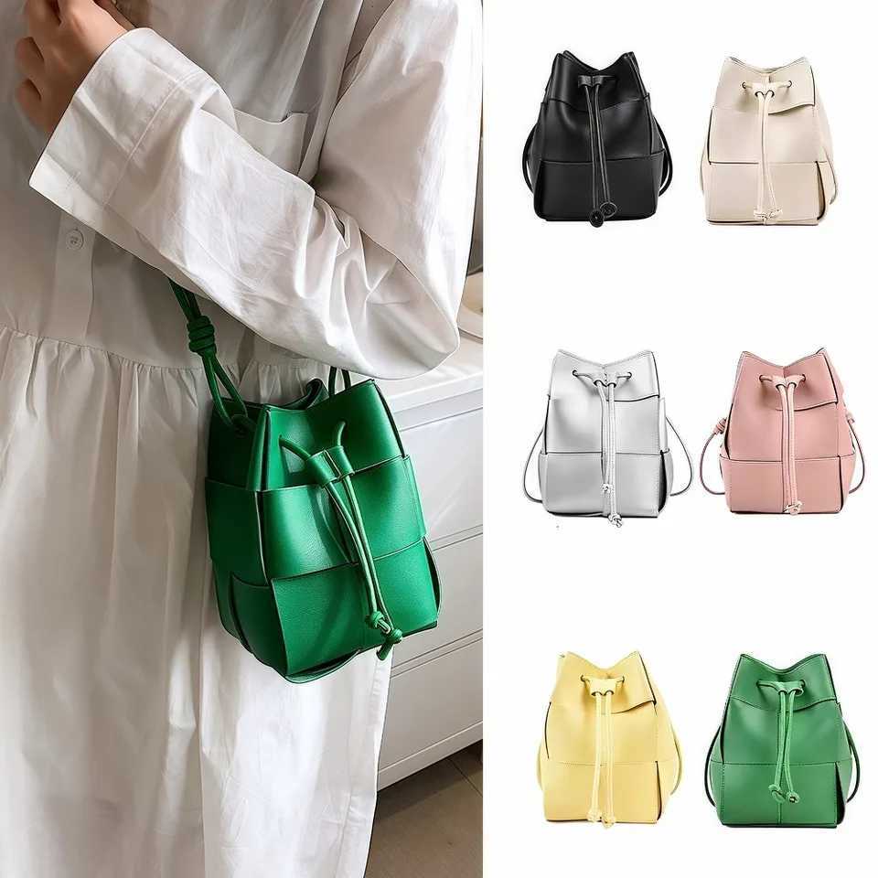 Drawstring woven bucket bag niche design woven bag large capacity mobile phone bag single shoulder crossbody bag. zwqXJ250512