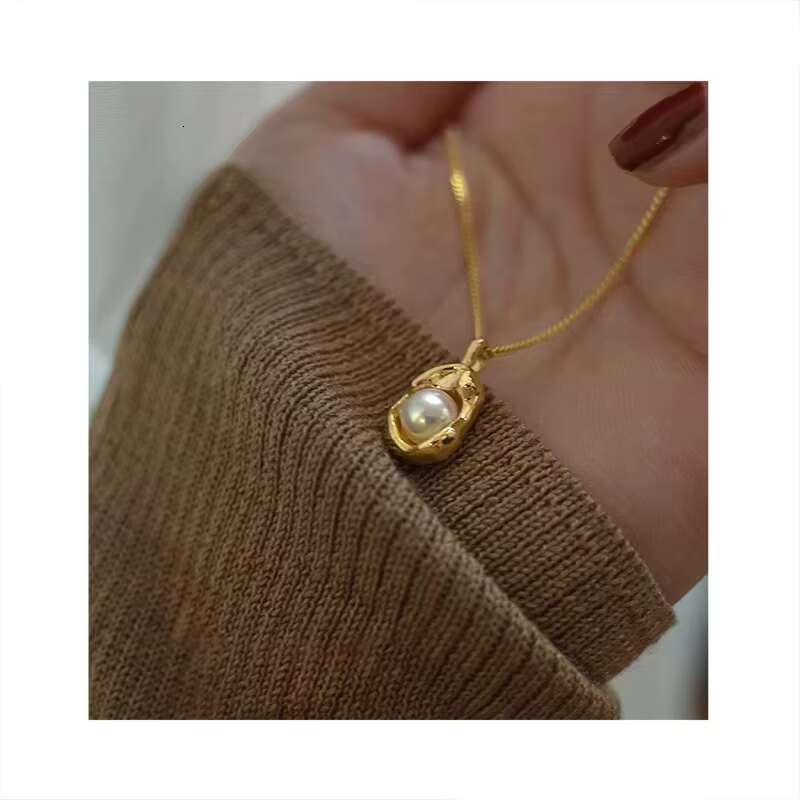 New women's fashionable bead pearl pendant stainless steel necklace, matte waterproof accessory Stai