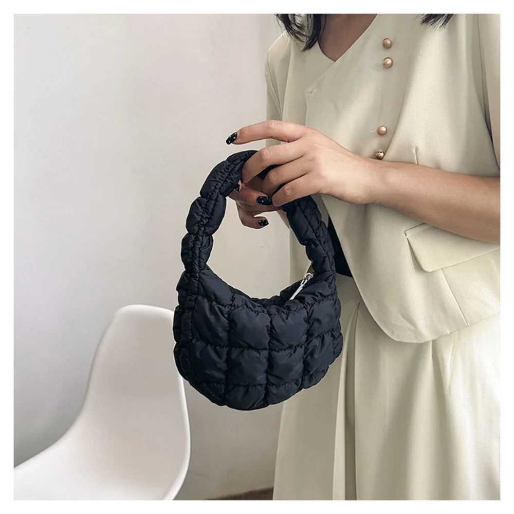 Puffer Tote Bag for Women Shoulder Bubbles Cloud Bag Winter Puffy Handbag Purse Top Handle Bag Designer Pleated Clutch BagW250512