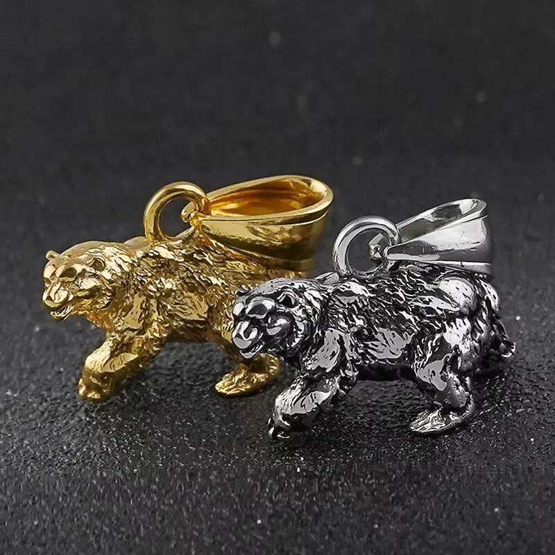 Hot Selling Classic Bear Animal Pendant Necklace Street Men Steel Necklace Wholesale Bear Necklace